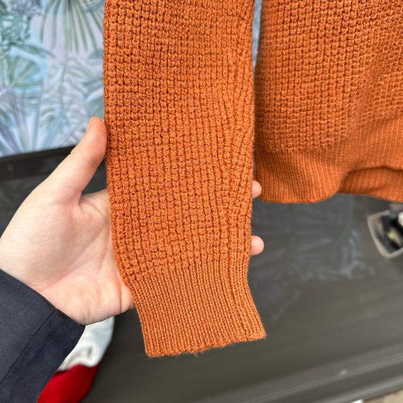 Aritzia Wilfred Crewneck Sweater - Picture 2 of 4